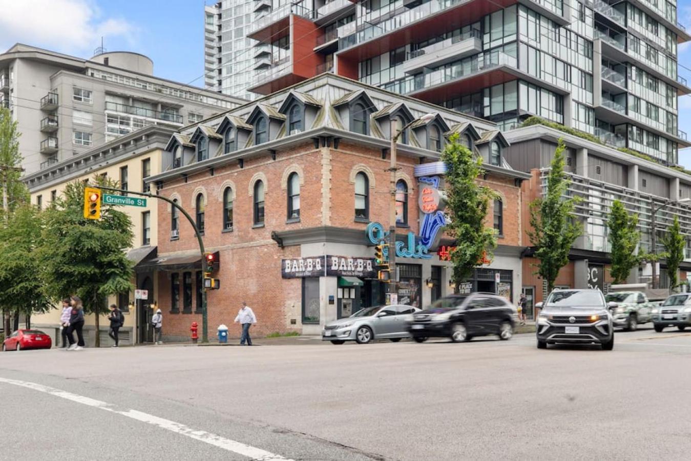 Top Floor Unit On Granville Strip Yaletown Area Ванкувер Экстерьер фото